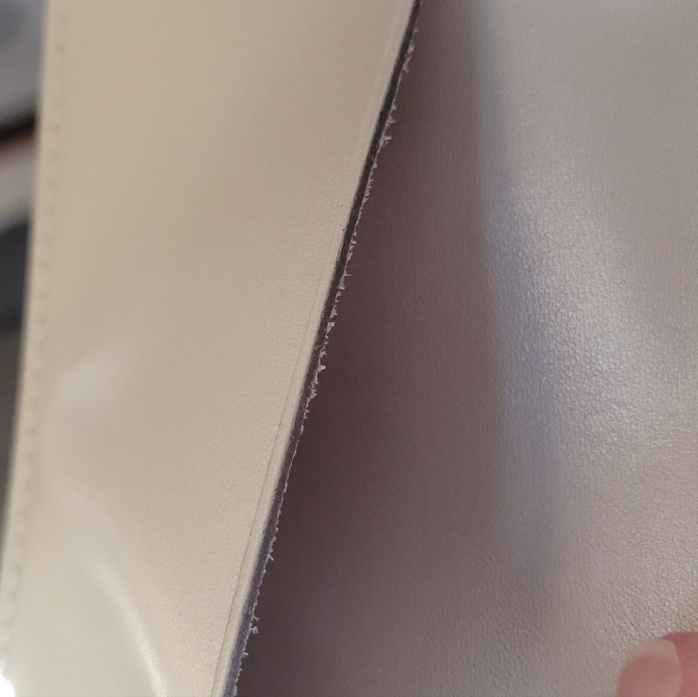 COLLECTORS ITEM- Hermes Bifold Wallet - Picture 6 of 16